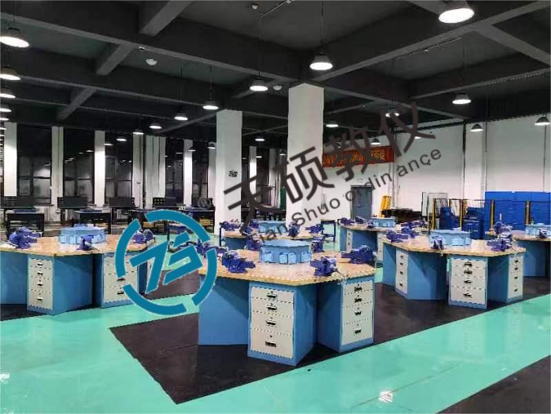 鉗工與模具實訓室